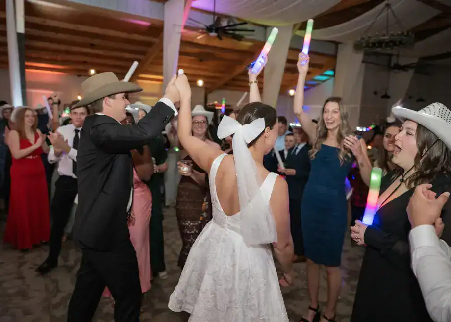 Heather Blackwell Photography at Lamoure | Brinnley & Nicholas Featured Real Wedding